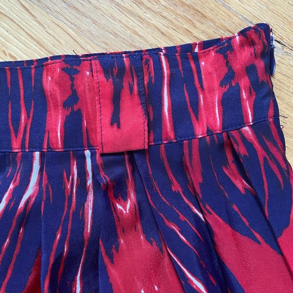 Les Petites Collection Skirt - like new! - Picture 2 of 5